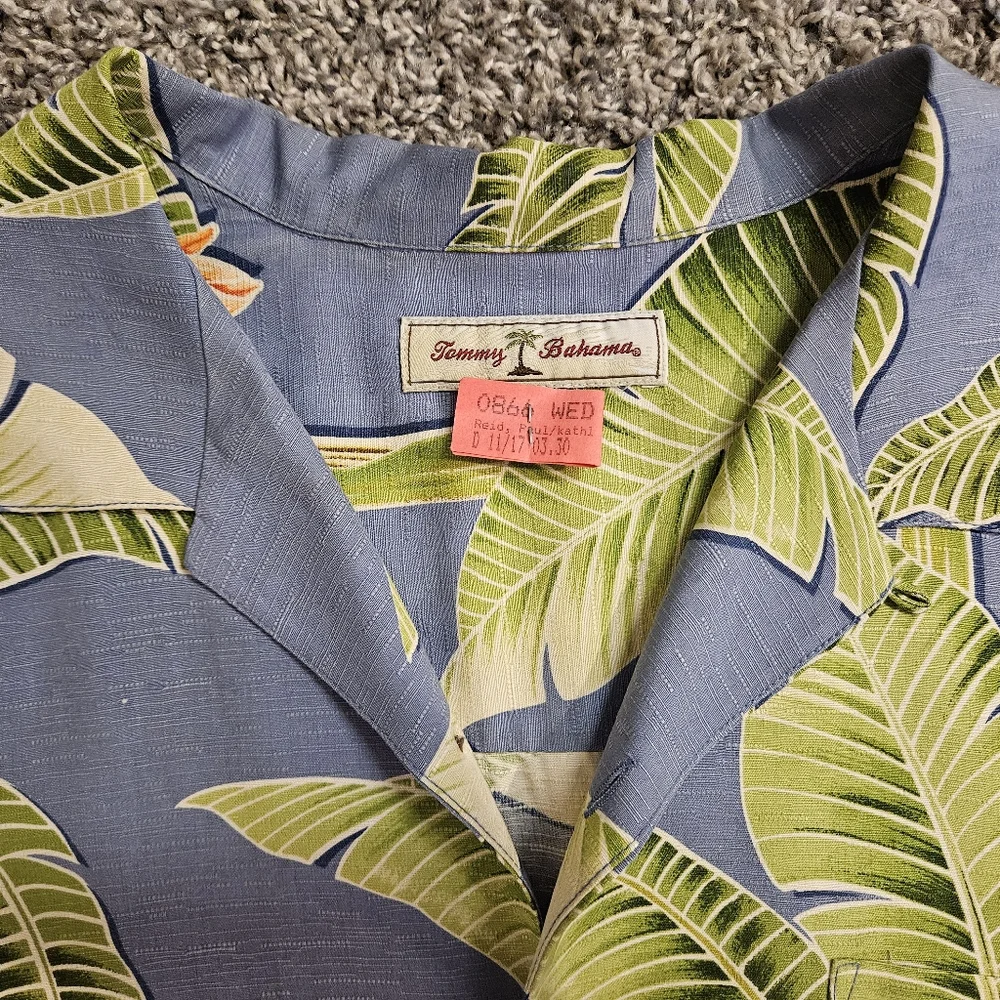 Tommy Bahama Hawaiian Aloha Men's Button-Up Shirt Size Large - Picture 15 of 15